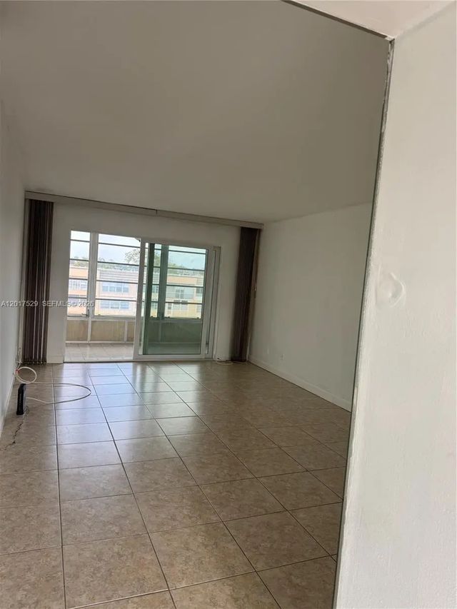 5 of 56 - 9041 Sunrise Lakes Boulevard #303, Sunrise, FL