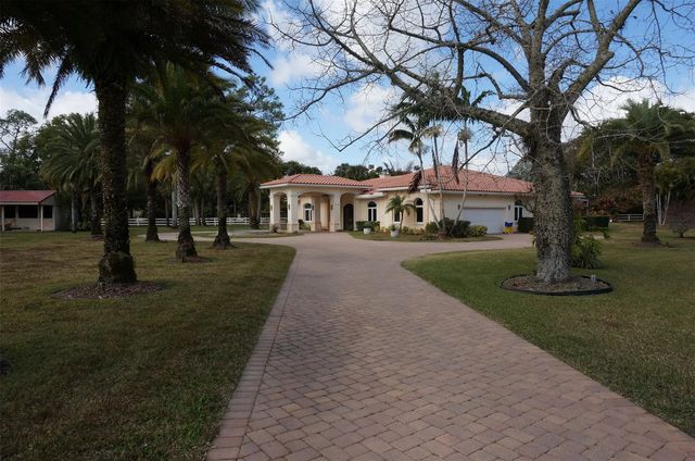 4 of 75 - 650 E Rambling Drive, Wellington, FL