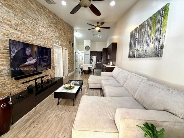 3 of 38 - 1242 Ne 32nd Avenue, Homestead, FL