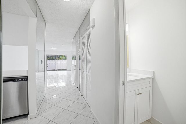 5 of 34 - 8207 Fairway Road #8207, Sunrise, FL