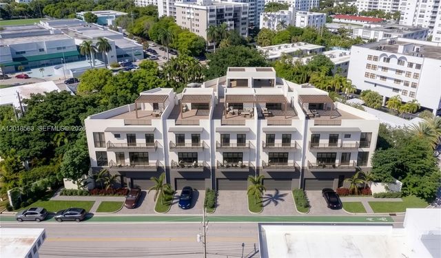 9201 W Bay Harbor Drive, Bay Harbor Islands