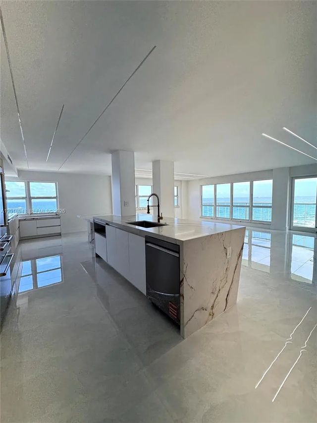 5 of 20 - 3400 Galt Ocean Drive #702s, Fort Lauderdale, FL