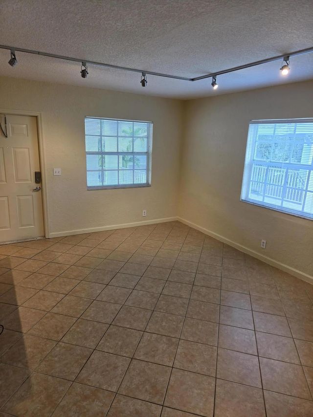 5 of 21 - 2660 Ne 8th Avenue #unit 219, Wilton Manors, FL
