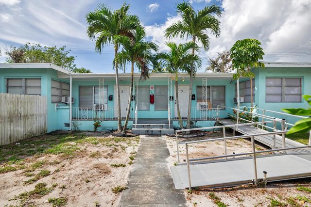 3 of 23 - 258 Conniston Road, West Palm Beach, FL