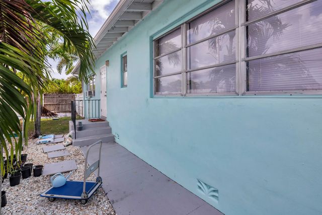4 of 23 - 258 Conniston Road, West Palm Beach, FL