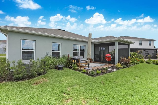 5 of 39 - 423 Acai Lane, Fort Pierce, FL
