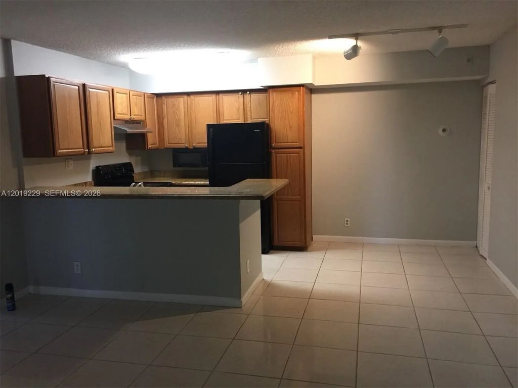 841 Lyons Road #24201, Coconut Creek
