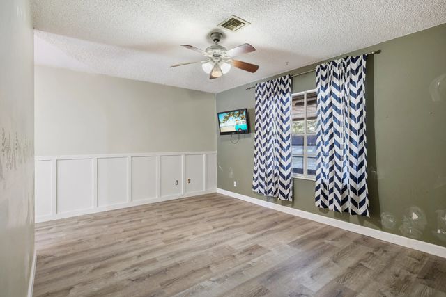 5 of 35 - 7403 Miramar Avenue, Fort Pierce, FL