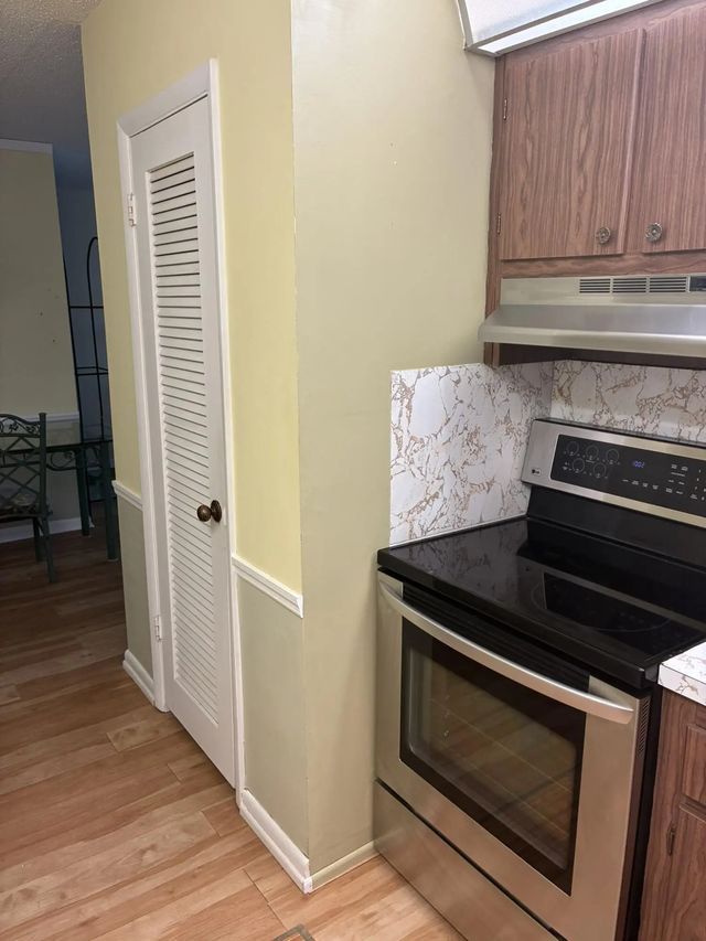 5 of 22 - 659 W Oakland Park Boulevard #204-c, Oakland Park, FL