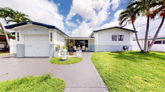 3 of 38 - 3617 Nw 37th Street, Lauderdale Lakes, FL