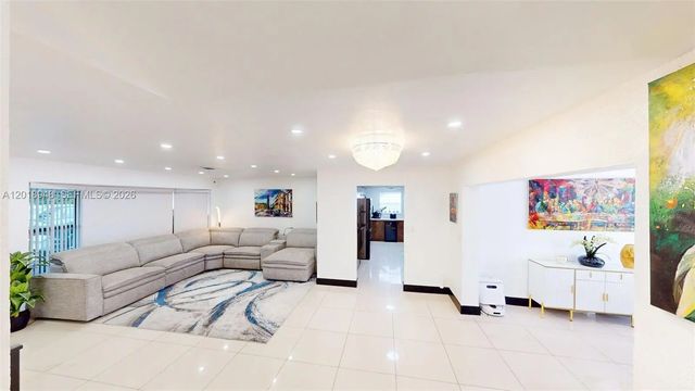 5 of 38 - 3617 Nw 37th Street, Lauderdale Lakes, FL