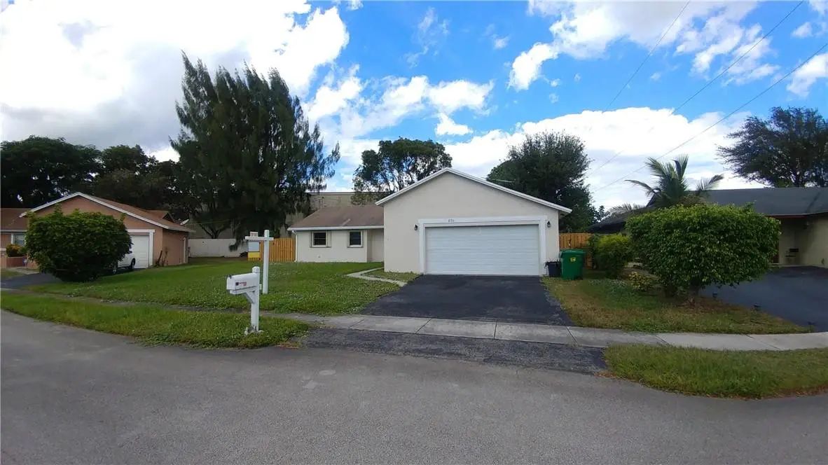 8711 Nw 48th Court, Lauderhill