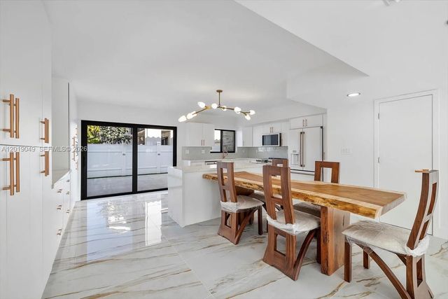 3 of 41 - 16449 Ne 26th Avenue #16, North Miami Beach, FL