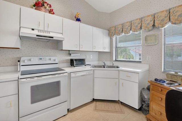 4 of 43 - 5907 Parkwalk Drive, Boynton Beach, FL