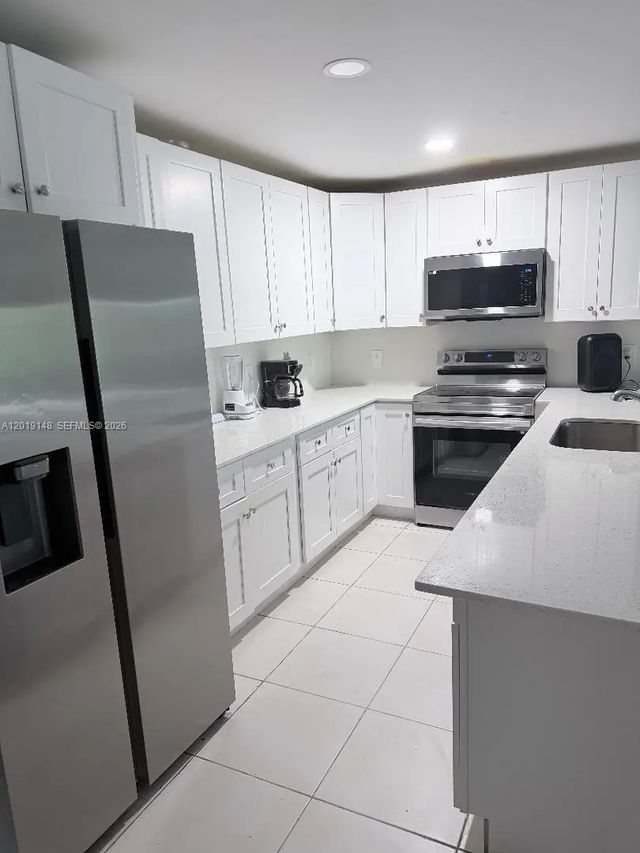 3 of 14 - 4412 Douglas Lane, , FL