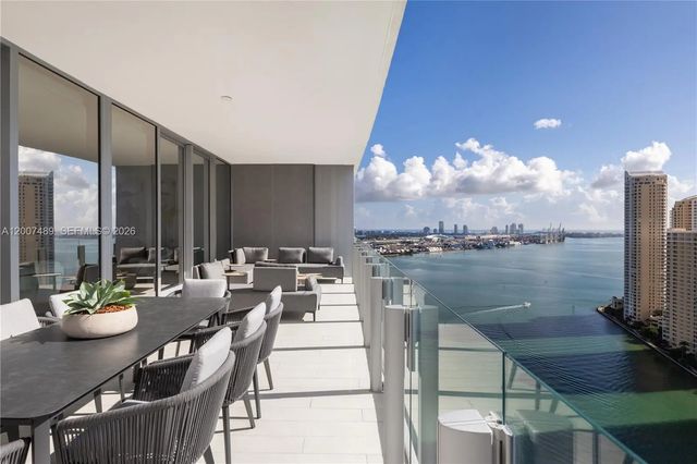 3 of 97 - 300 Biscayne Blvd Way #2802, Miami, FL