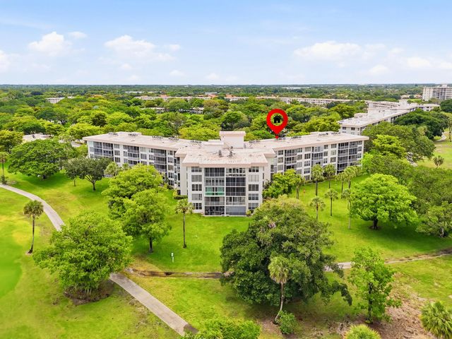 3800 Oaks Clubhouse Drive #410, Pompano Beach