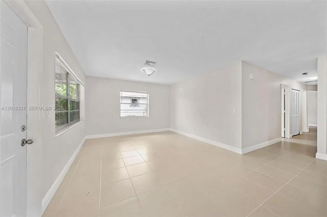 2 of 20 - 429 Avenida Hermosa, West Palm Beach, FL