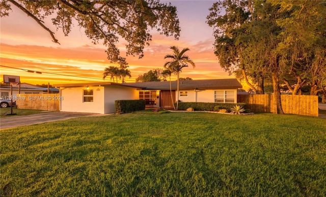 2 of 45 - 109 S 57th Avenue, Hollywood, FL