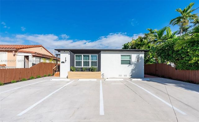 2 of 32 - 3321 Nw 19th Terrace, Miami, FL