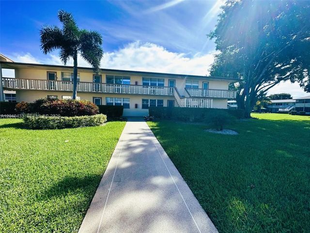 70 Dorchester D #70, West Palm Beach