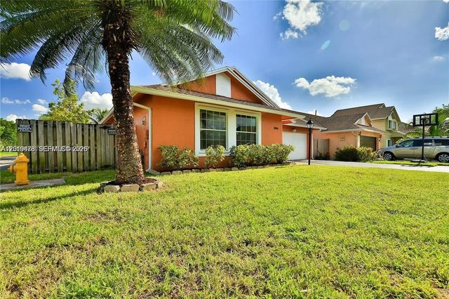 4 of 10 - N/A, Hialeah, FL