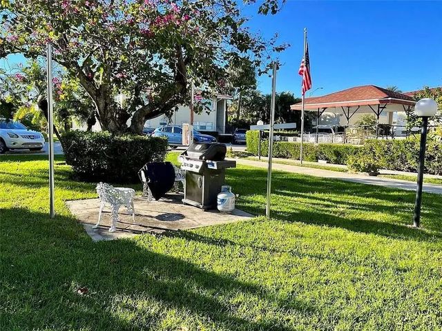 5 of 23 - 2202 Ne 36th Street #15, Lighthouse Point, FL