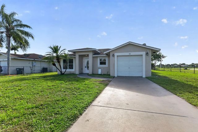 2 of 29 - 138 Dabou Loop, Belle Glade, FL