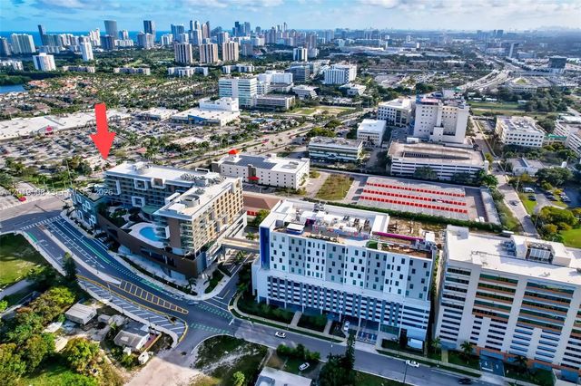 2 of 35 - 21290 Biscayne #205, Aventura, FL