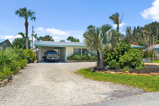 3 of 29 - 1644 Ne Arch Avenue, Jensen Beach, FL