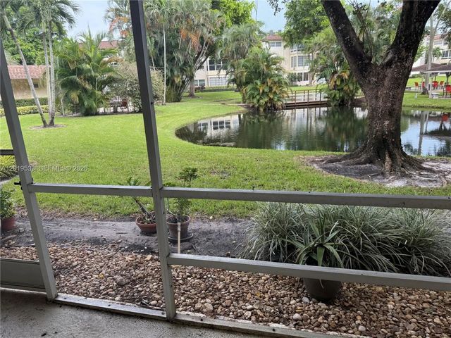 5131 W Oakland Park Boulevard #106, Lauderdale Lakes