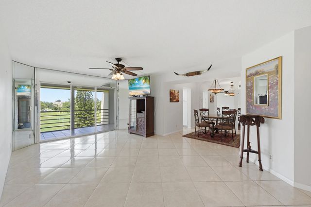 3 of 40 - 3836 Via Poinciana #603, Greenacres, FL