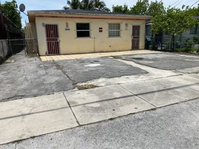 2640 Nw 23rd Court, Miami