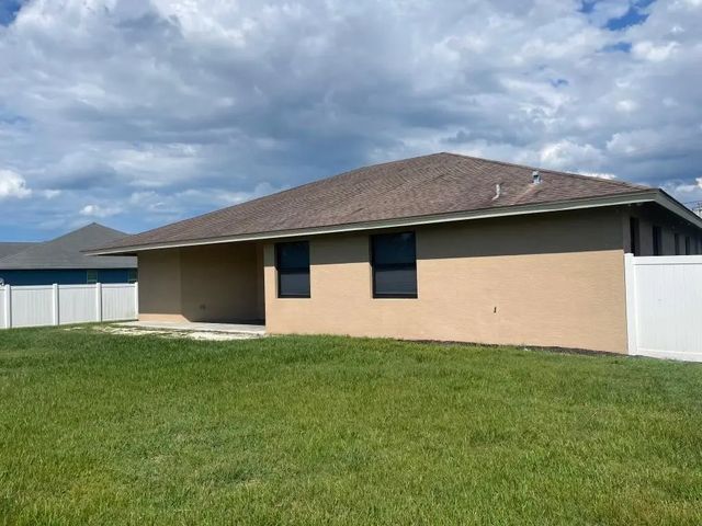 4 of 22 - 5831 Nw  Dooley, Port St. Lucie, FL