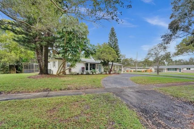 4 of 68 - 101 Sw 53rd Avenue, Plantation, FL