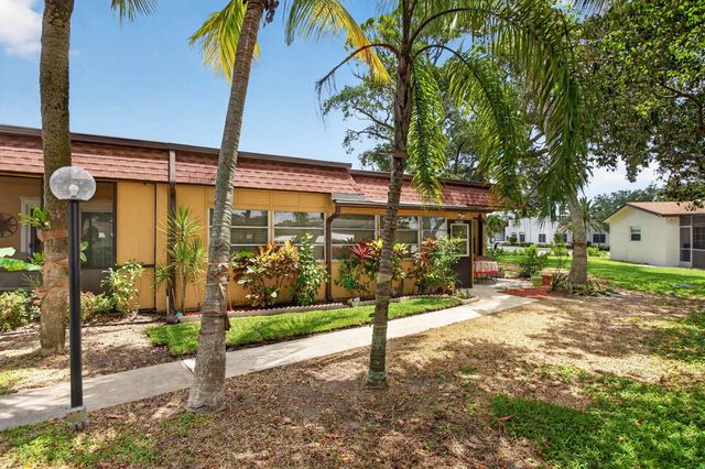 2002 Sw Natura Boulevard #b, Deerfield Beach
