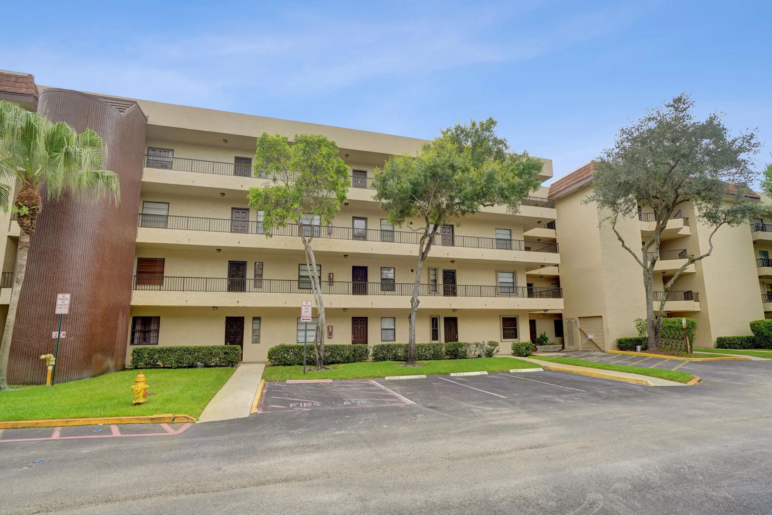 10451 W Broward Boulevard #205, Plantation