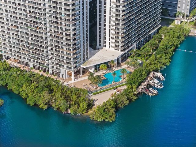 3 of 80 - 16385 Biscayne Boulevard #3103, North Miami Beach, FL
