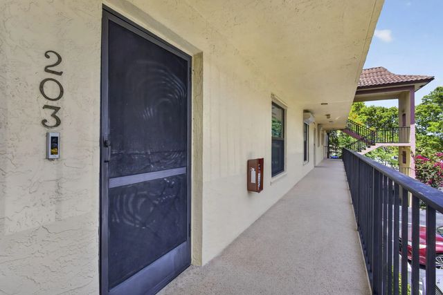 3 of 55 - 327 Southwind Drive #203, North Palm Beach, FL