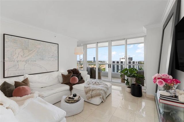 4 of 48 - 21055 Yacht Club Drive #1707, Aventura, FL