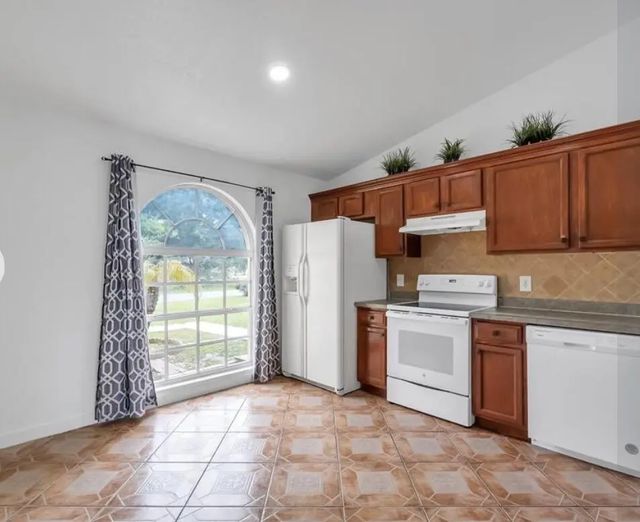 5 of 11 - 34 Bradford Court, Kissimmee, FL