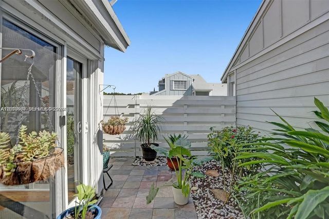 4 of 16 - 13712 Sw 149th Cir Lane #4-52, Miami, FL