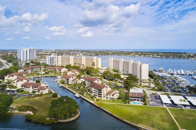 2 of 30 - 136 Lakeshore Drive #211, North Palm Beach, FL