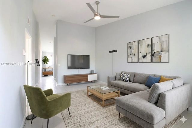 3 of 17 - 1568 Se 26th Street #203, Homestead, FL