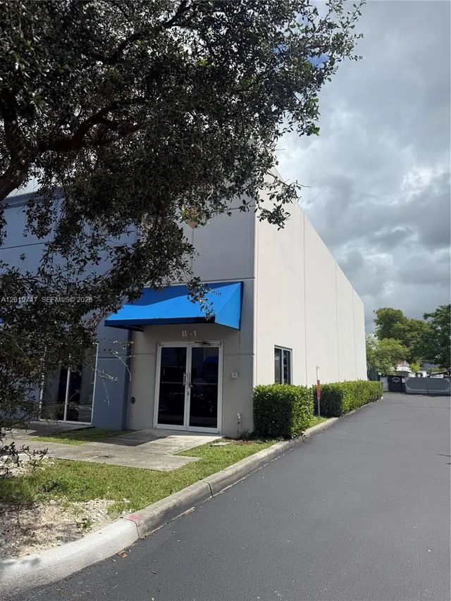 4960 Nw 165th Street #b1, Miami Gardens