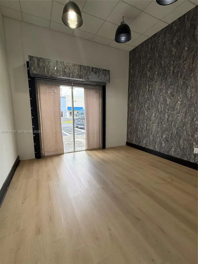 4 of 23 - 4960 Nw 165th Street #b1, Miami Gardens, FL