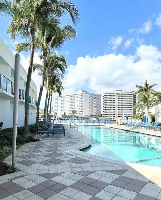 5 of 24 - 1945 S Ocean Drive #701, Hallandale Beach, FL