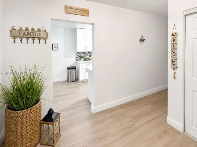 3 of 28 - 11913 Donlin Drive, Wellington, FL