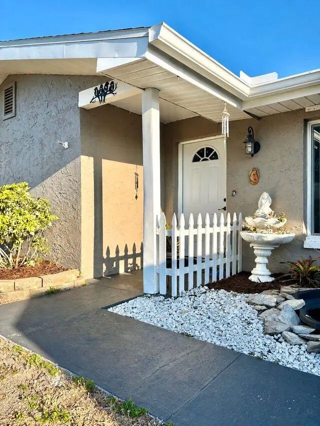 2 of 24 - 1707 E Ironwood Ct Court E, Oldsmar, FL