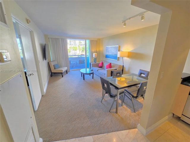 3 of 20 - 2670 E Sunrise Boulevard #315, Fort Lauderdale, FL